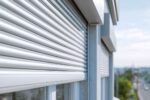 Installer des volets roulants électriques en toute sécurité